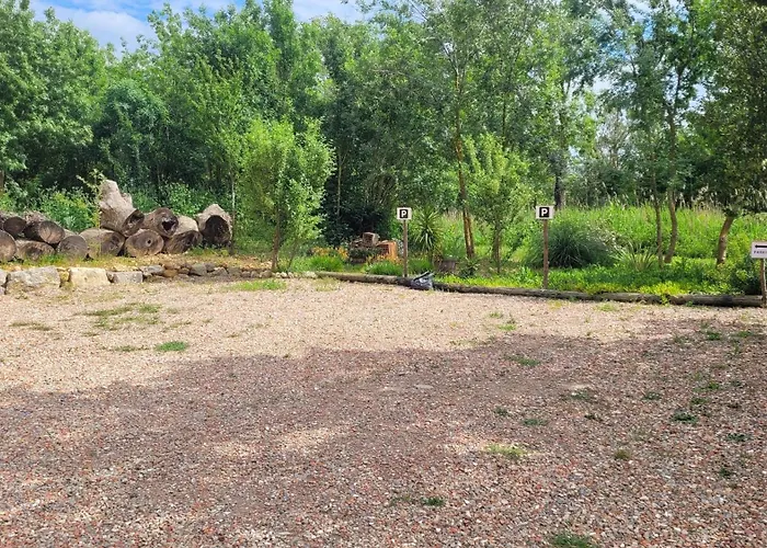 Le Clos Des Oiseaux נרבון